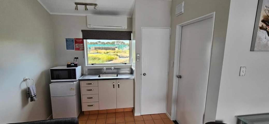 Sunnydays Motel Gisborne Ngoại thất bức ảnh